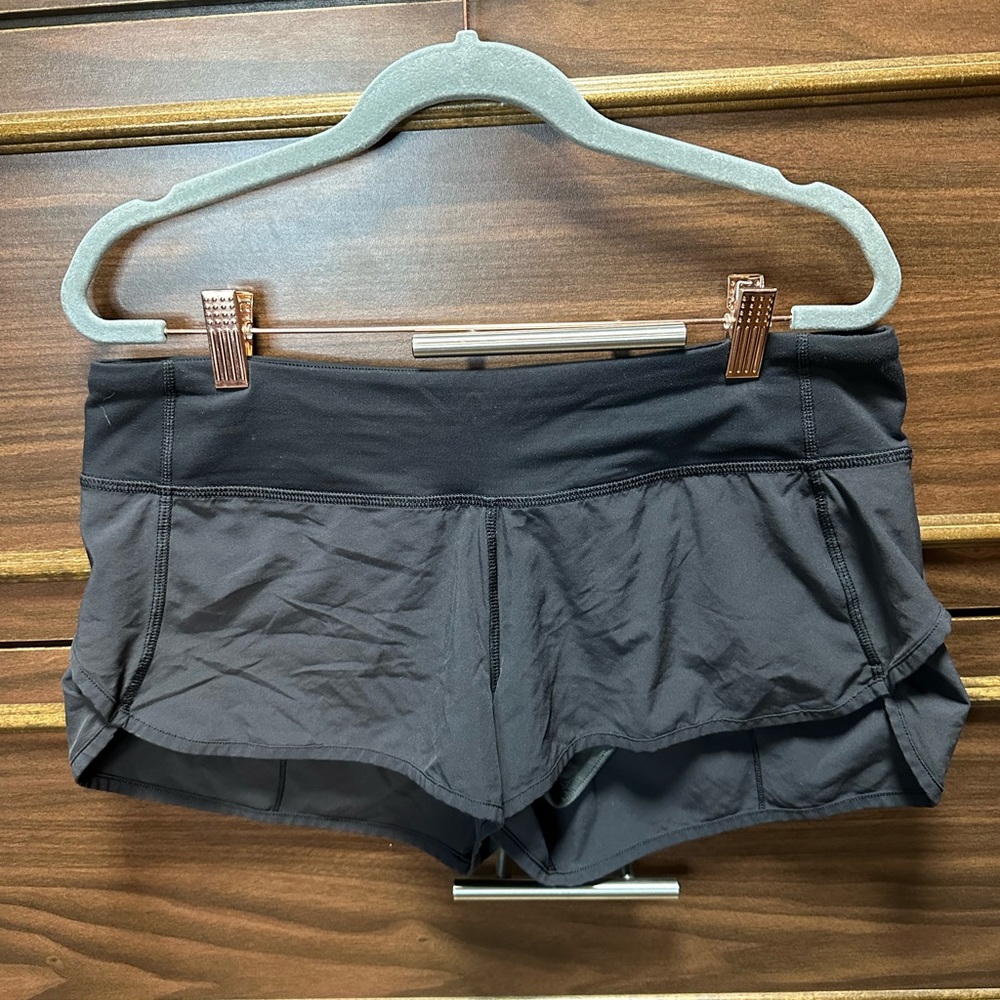 Lululemon Speed Short 4-way Stretch 2.5" Size 8